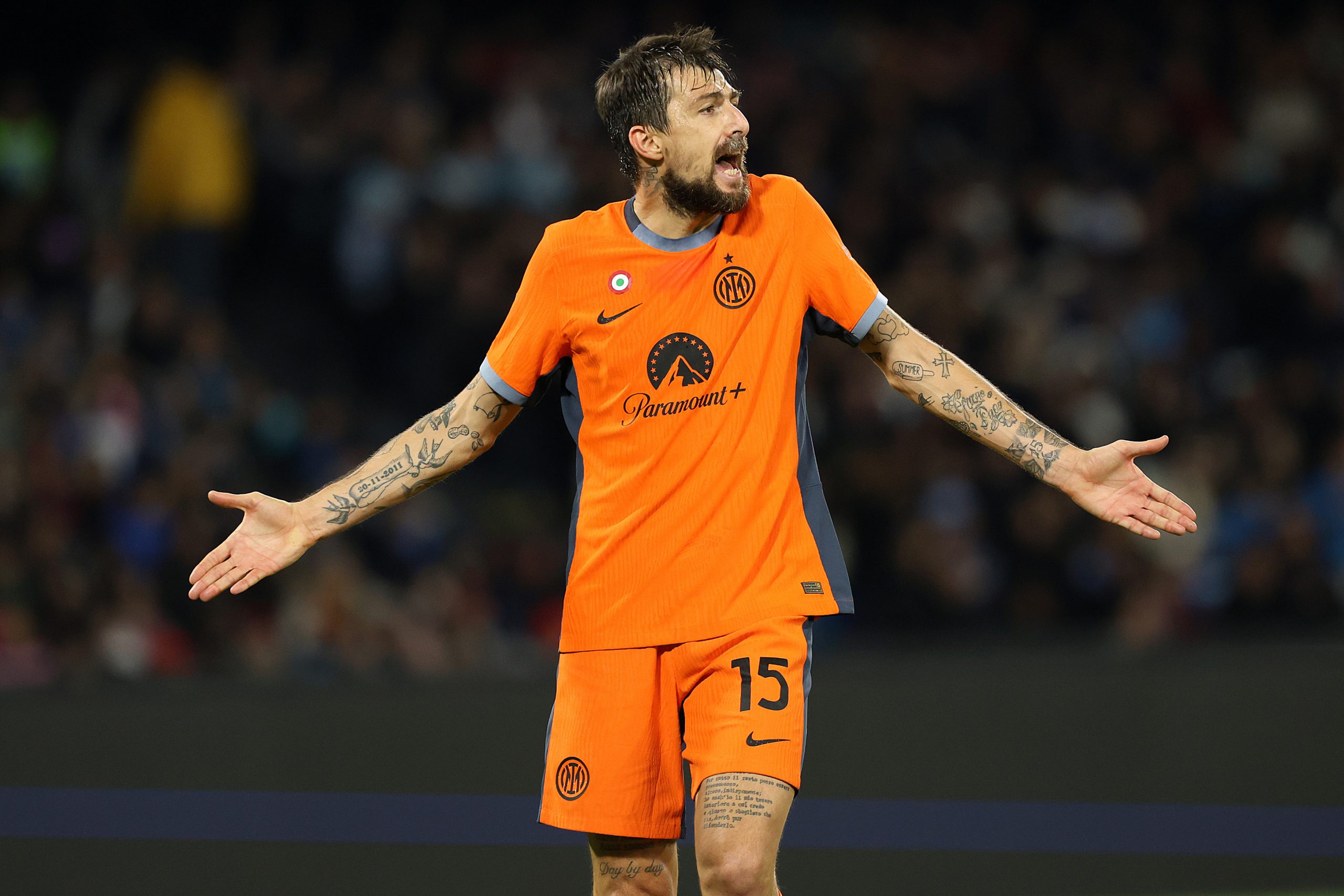Francesco Acerbi in Napoli-Inter di Serie A (Photo by Francesco Pecoraro/Getty Images via OneFootball)