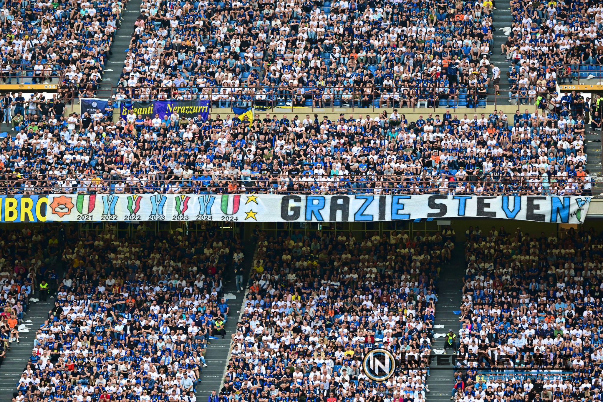 Striscione per Steven Zhang in Inter-Lazio (Photo by Tommaso Fimiano, copyright Inter-News.it)