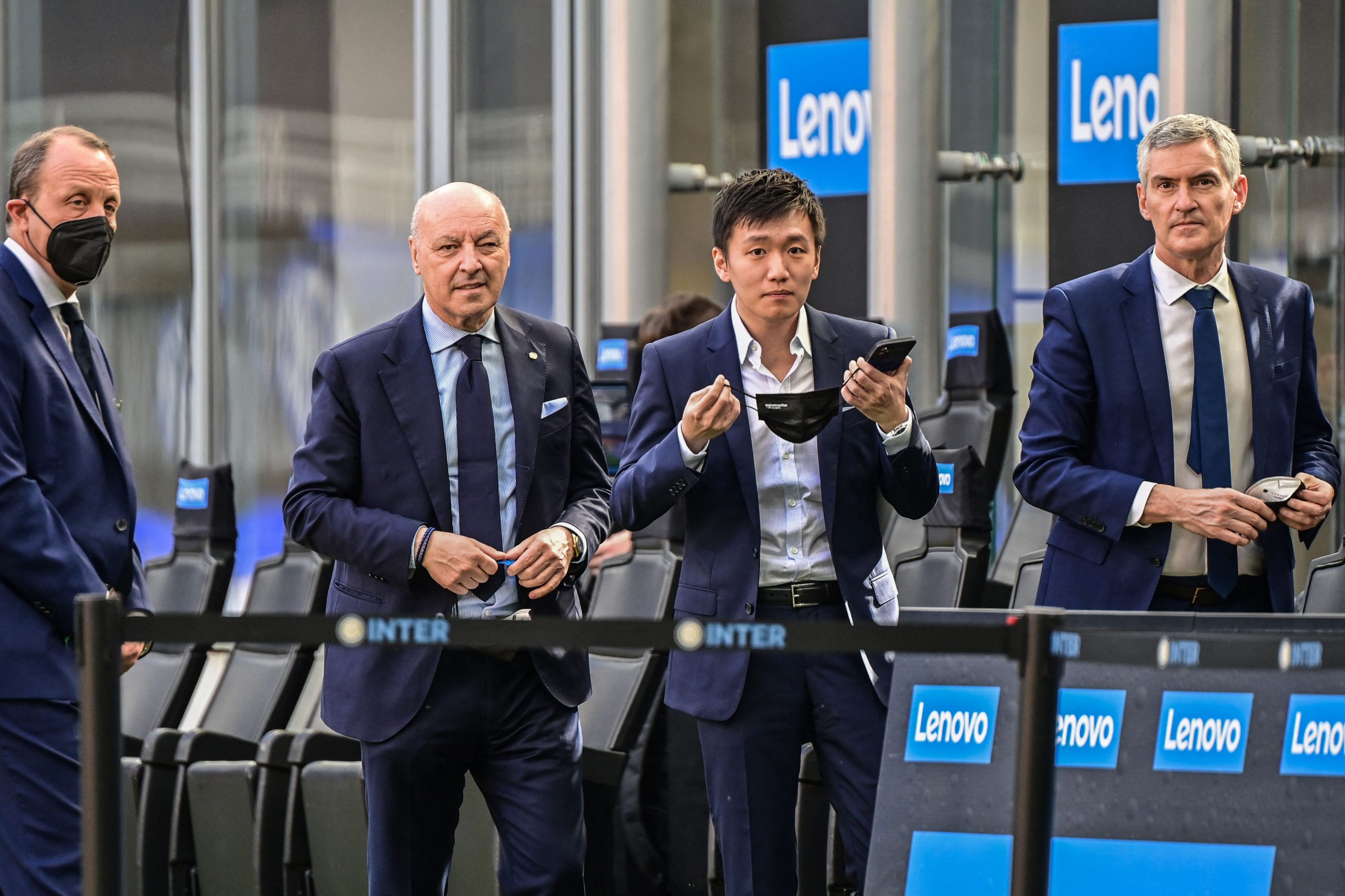 Il Presidente Steven Zhang con gli AD Beppe Marotta e Alessandro Antonello - Inter