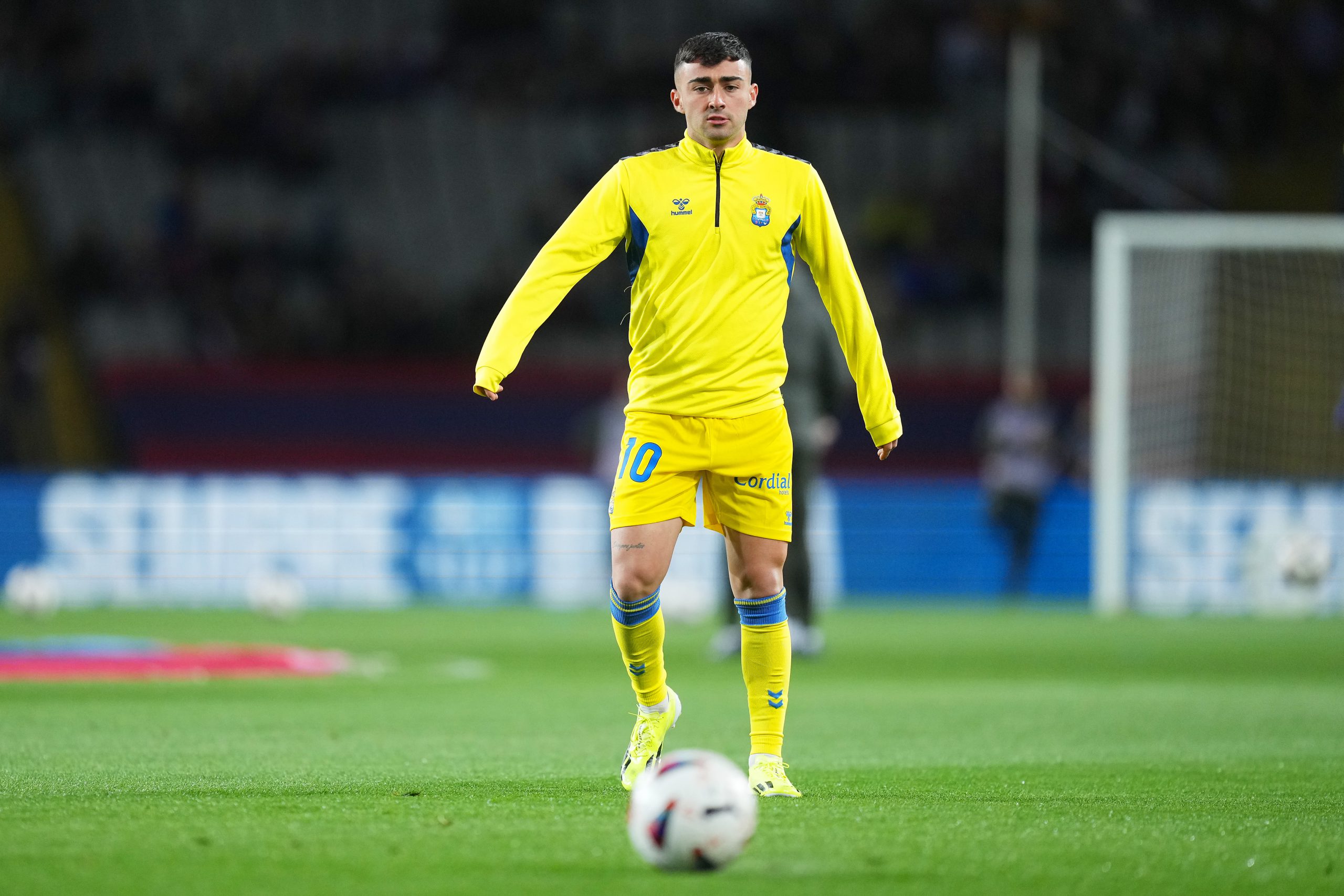 Alberto Moleiro, giocatore del Las Palmas, seguito dall'Inter