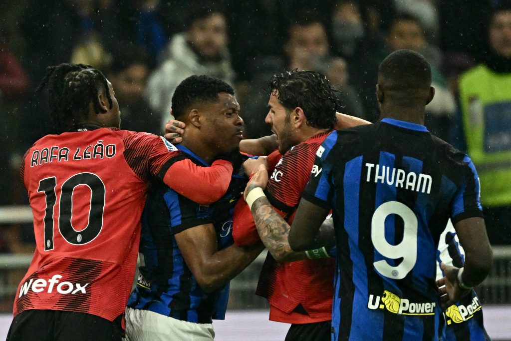 Denzel Dumfries e Theo Hernandez, Milan-Inter