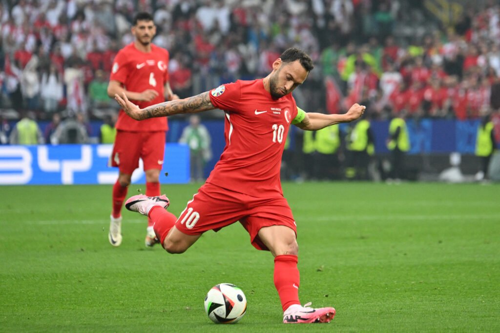 Hakan Calhanoglu in Turchia-Georgia