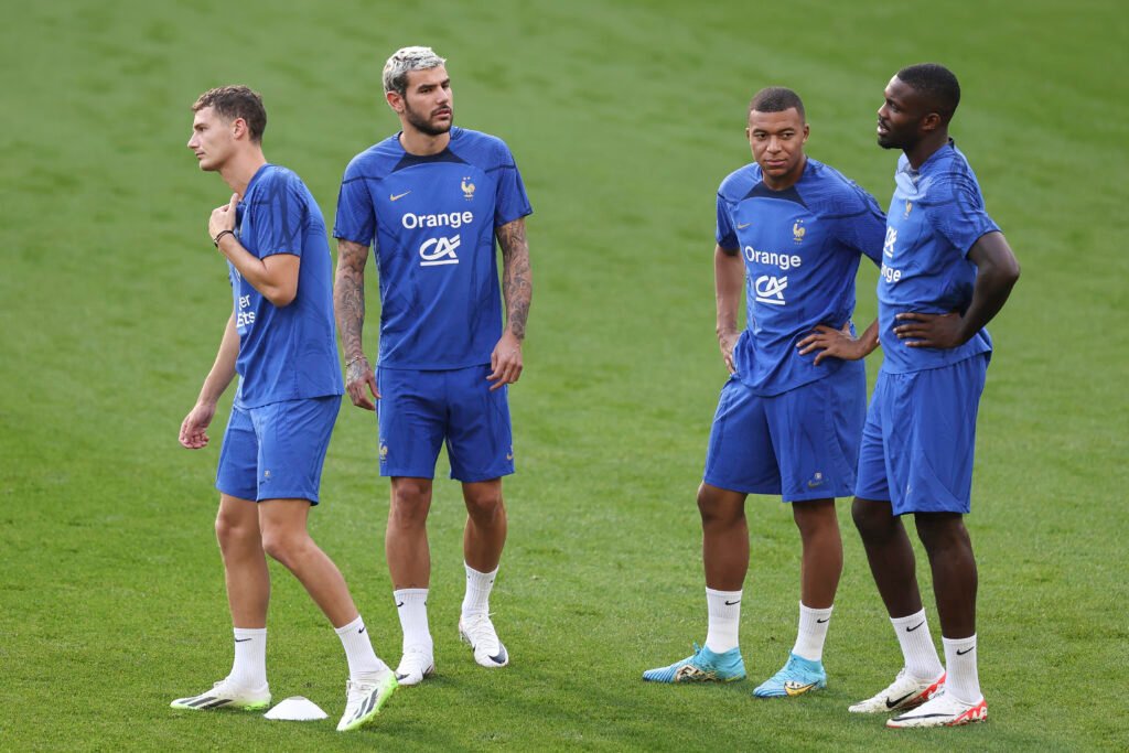 Marcus Thuram, Benjamin Pavard, Theo Hernandez e Kylian Mbappe. Francia