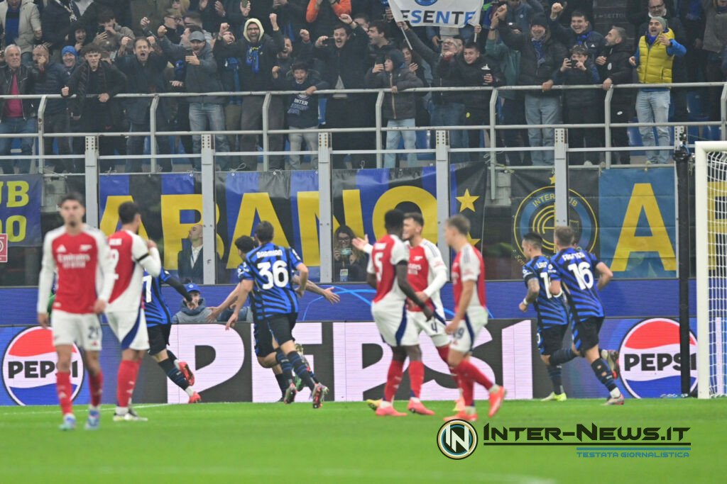 Esultanza Inter dopo il gol di Calhanoglu