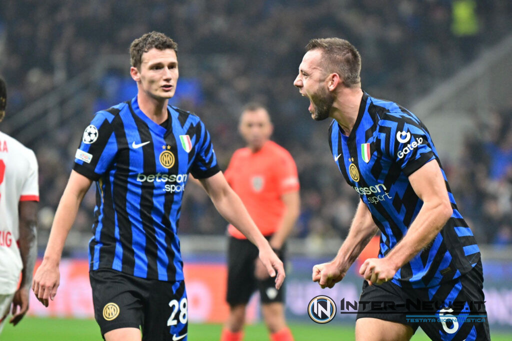 Benjamin Pavard e Stefan De Vrij in Inter-Lipsia, Champions League (Photo by Tommaso Fimiano, Copyright Inter-News.it)