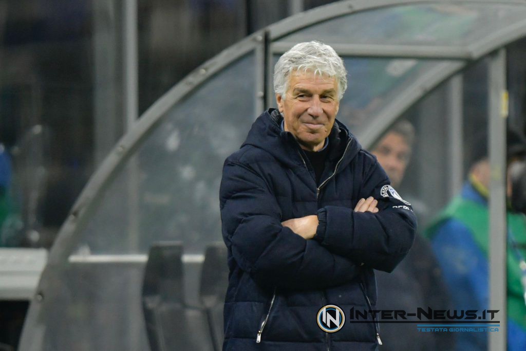 Gian Piero Gasperini ghigna in panchina durante Inter-Atalanta di Serie A (Photo by Tommaso Fimiano/Inter-News.it ©)