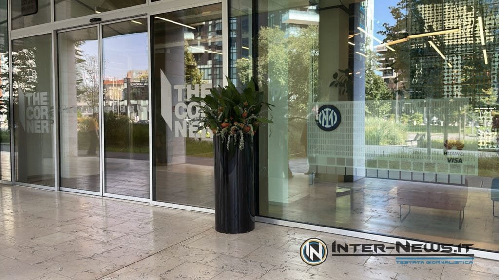 Inter HQ - Ingresso della sede in Viale della Liberazione a Milano (Photo by Onorio Ferraro/Inter-News.it©)