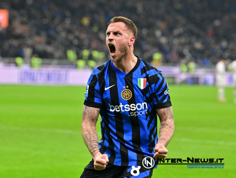 Marko Arnautovic esulta dopo il gol in Inter-Fiorentina di Serie A (Photo by Tommaso Fimiano/Inter-News.it ©)