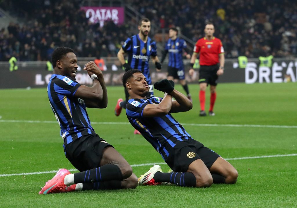 Denzel Dumfries e Marcus Thuram, esultanza al gol in Inter-Empoli