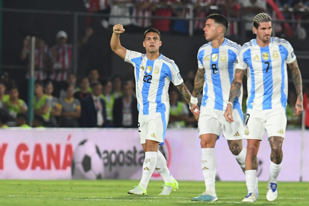 Lautaro Martinez, Paraguay-Argentina